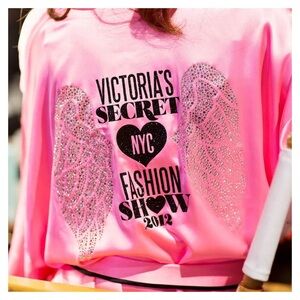 **SOLD** Victoria’s Secret Limited Edition 2012 Fashion Show Robe